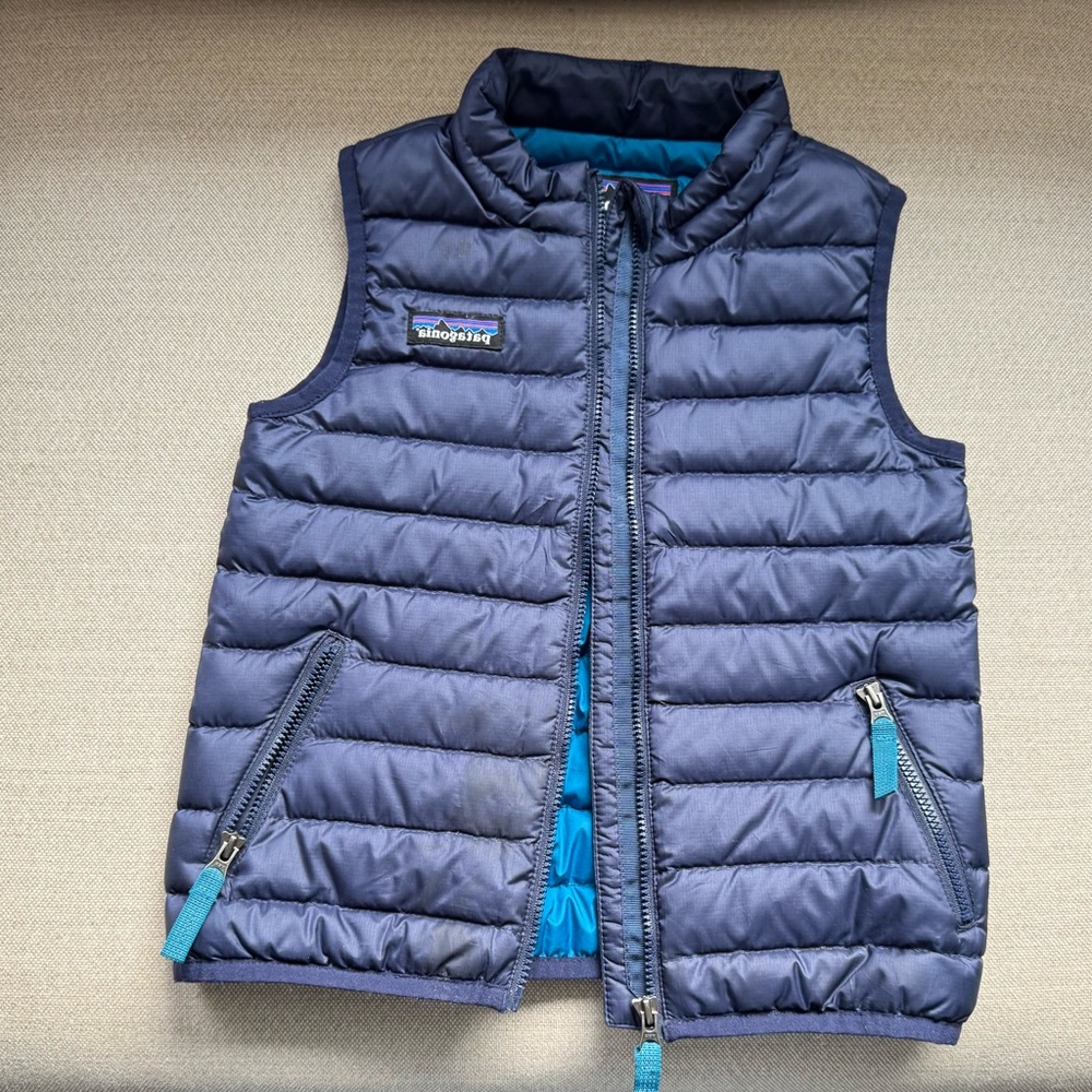Patagonia Navy Blue Puffer Vest- 3y